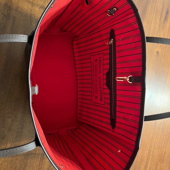 - Louis Vuitton MM NEVERFULL - Picture 6 of 9